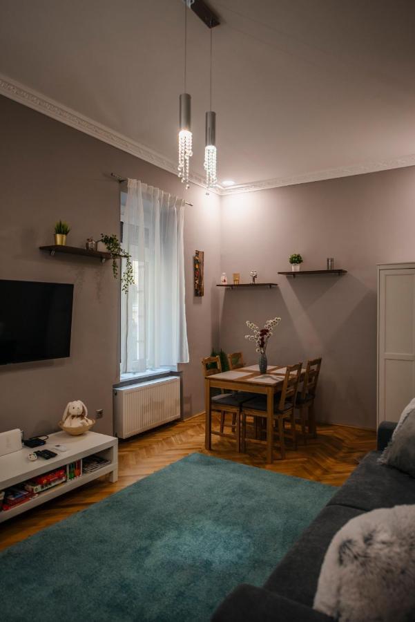 Jacks'S Home Apartman - Free Parking Pécs Exterior foto