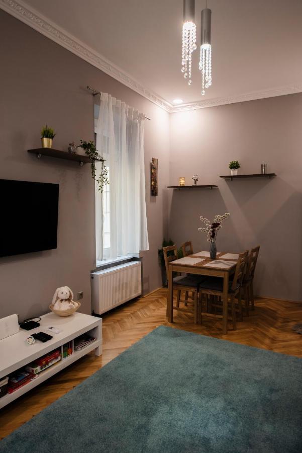Jacks'S Home Apartman - Free Parking Pécs Exterior foto