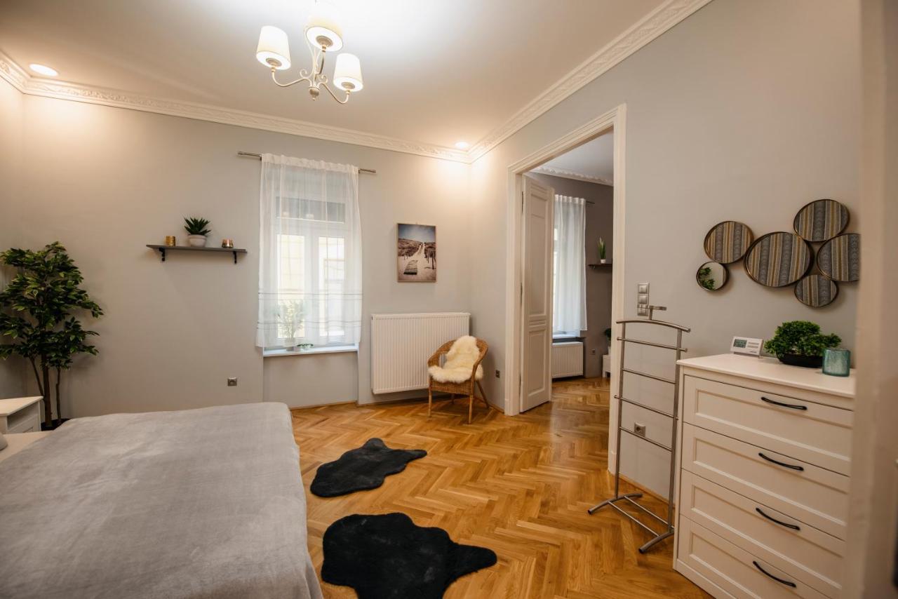 Jacks'S Home Apartman - Free Parking Pécs Exterior foto