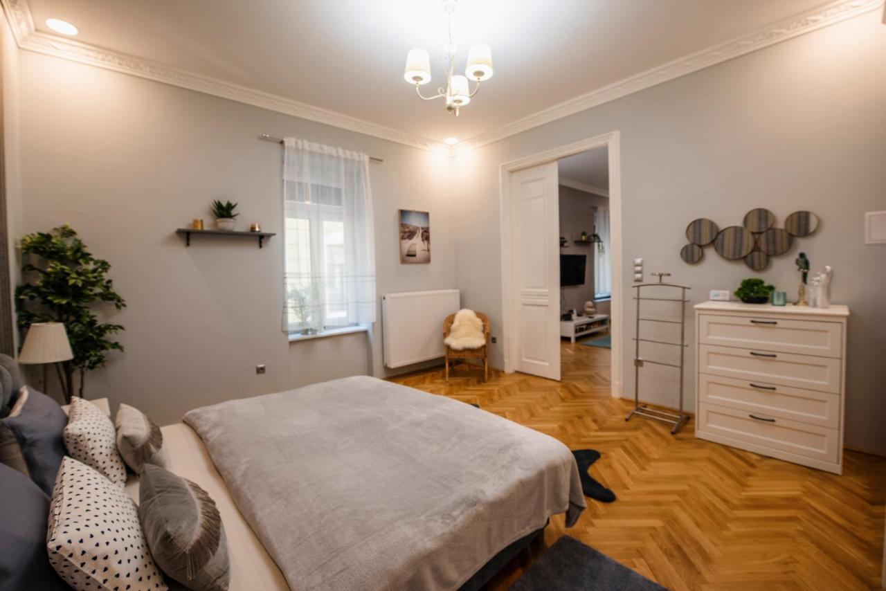 Jacks'S Home Apartman - Free Parking Pécs Exterior foto