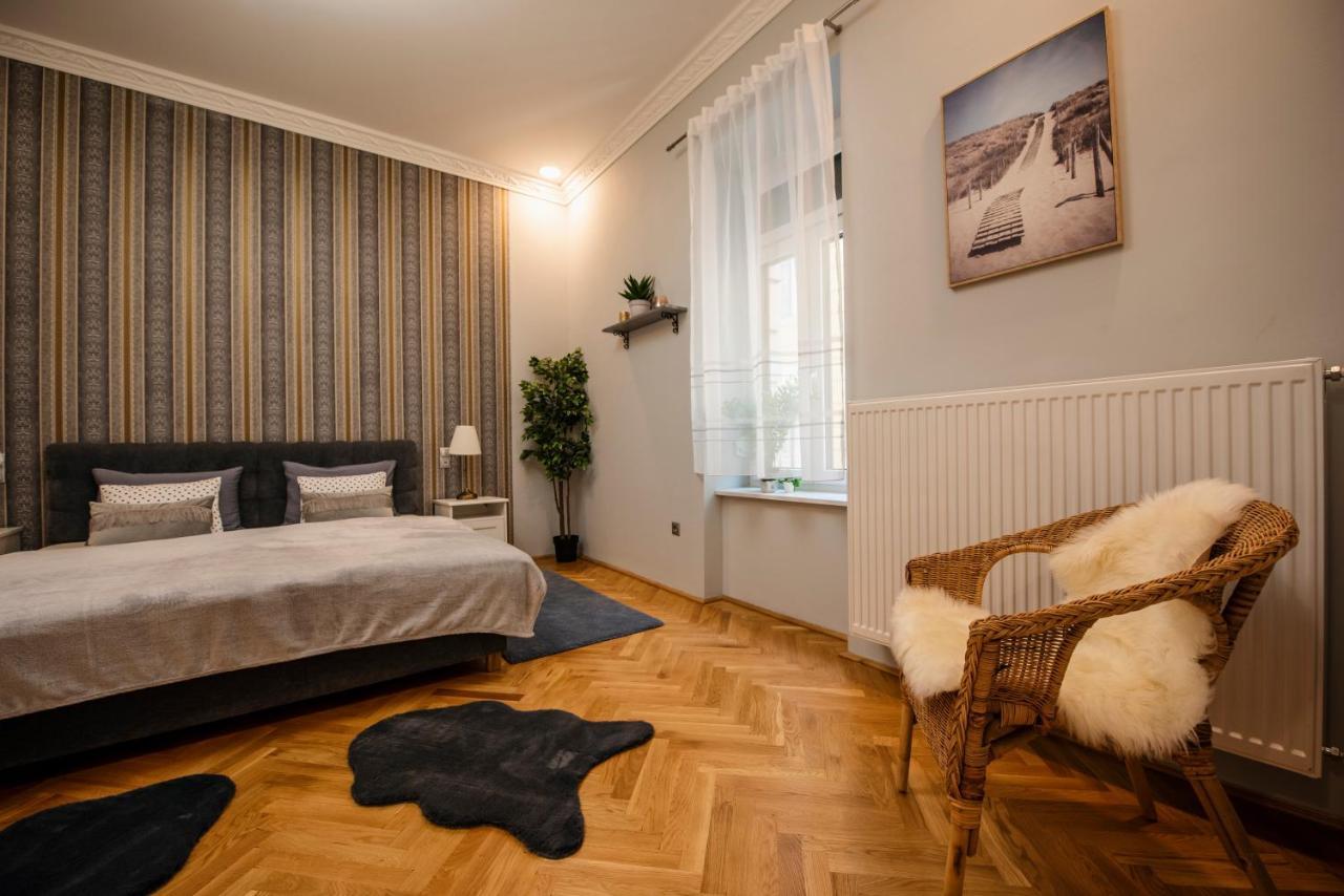 Jacks'S Home Apartman - Free Parking Pécs Exterior foto